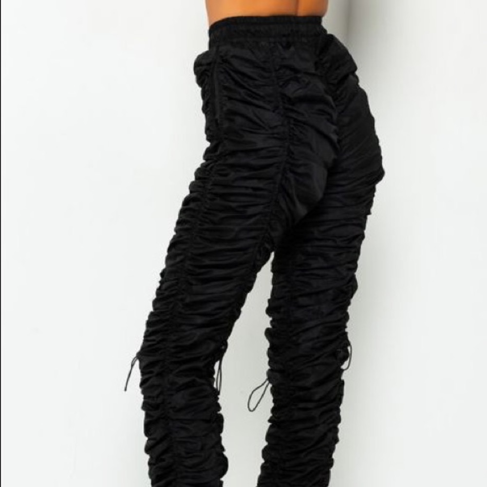 Black ruched drawstring pants